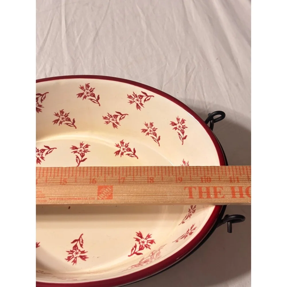 Temp-tations Floral Lace Oval Baker Set Red Cream Ceramic 2pc with Wire Racks EX